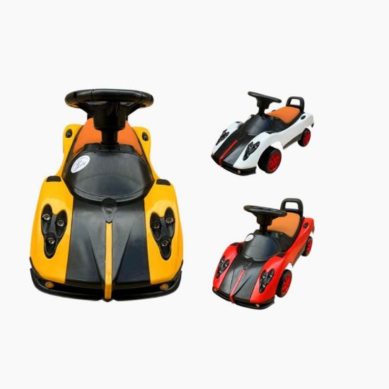 صورة سيارة دف للأطفال بتصميم رياضي